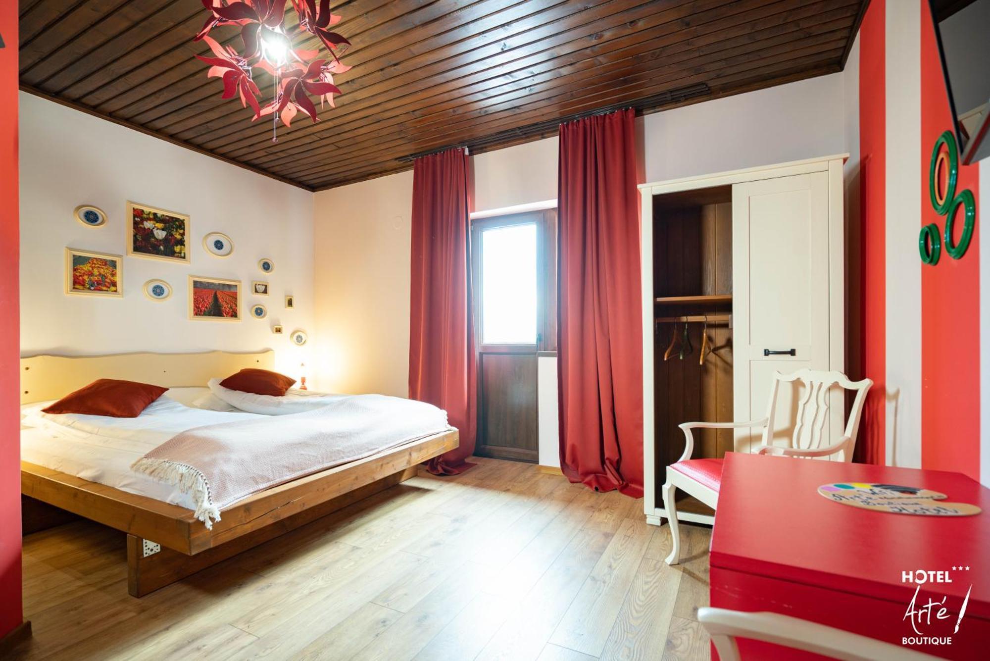 Art'E Boutique Rooms BaileTusnad Dış mekan fotoğraf